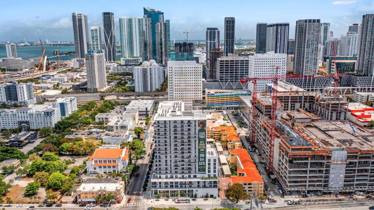 Апартаменты Stylish Unit In Downtown Miami With Free Parking Экстерьер фото